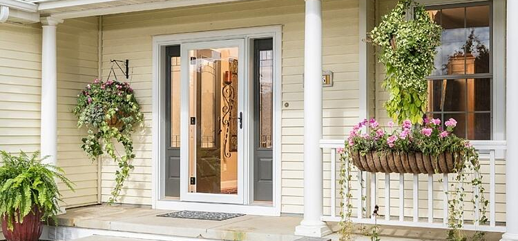 screen door installation in Dixon